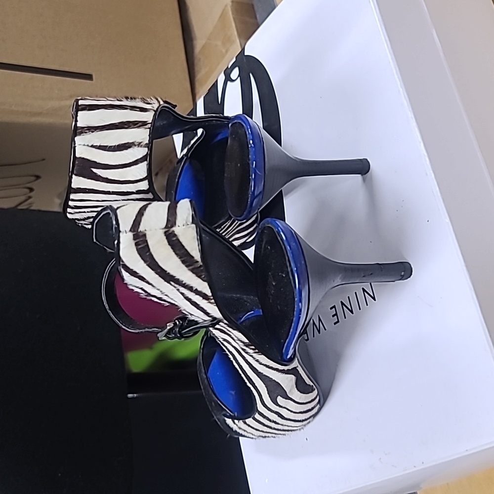 Zebra print heels - Picture 3 of 6